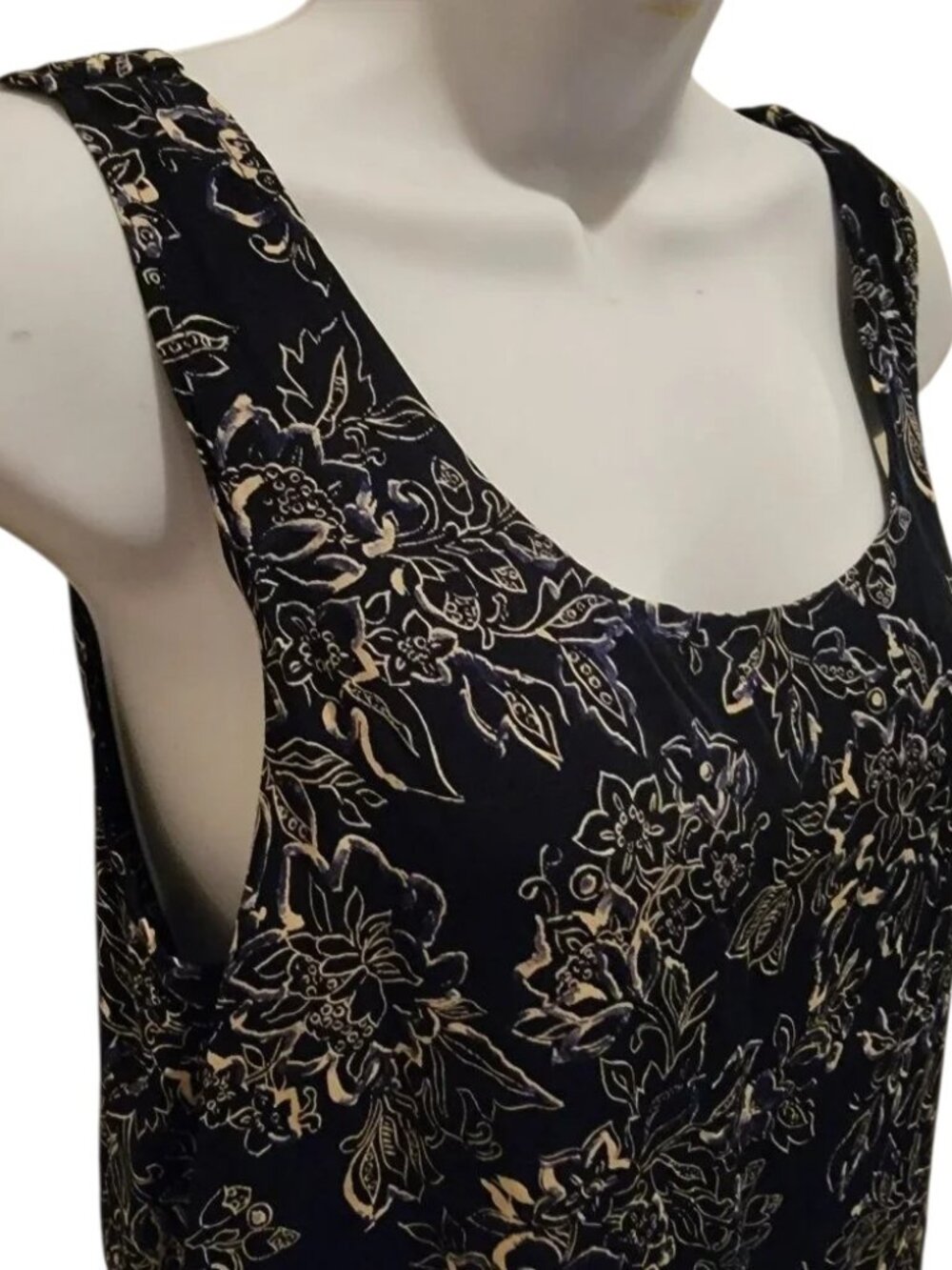 Nordstrom Navy Floral Tank Top Sleeveless Scoop Neck Lightweight Summer Blouse